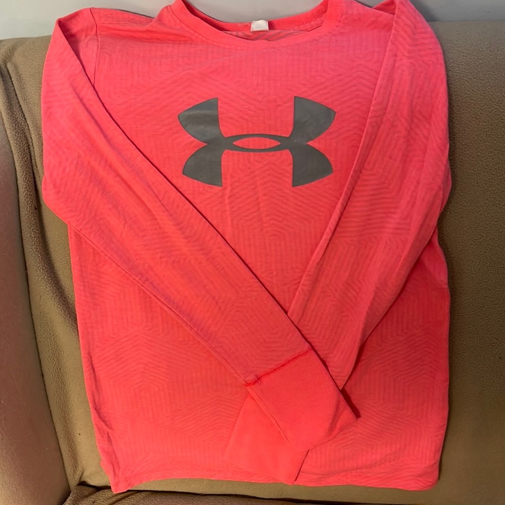 Youth large girls Under Armour long sleeve shirt